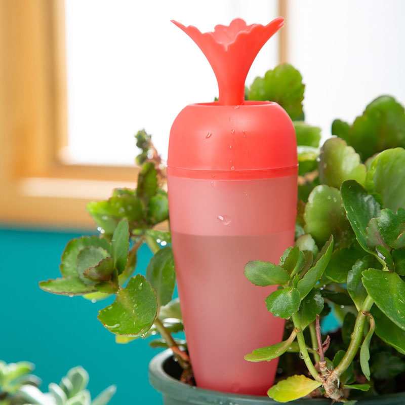 🥕Carrot-shaped Automatic Drip Irrigator